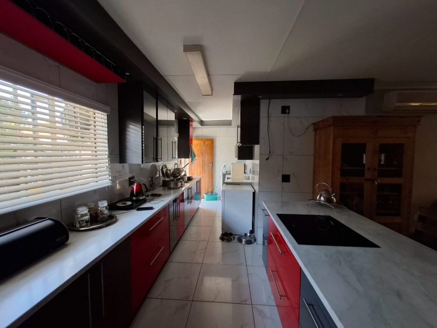 3 Bedroom Property for Sale in Protea Park North West